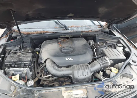 2015 Jeep Grand Cherokee Overland z USA, uszkodzony, nr VIN 1C4RJECG7FC734863